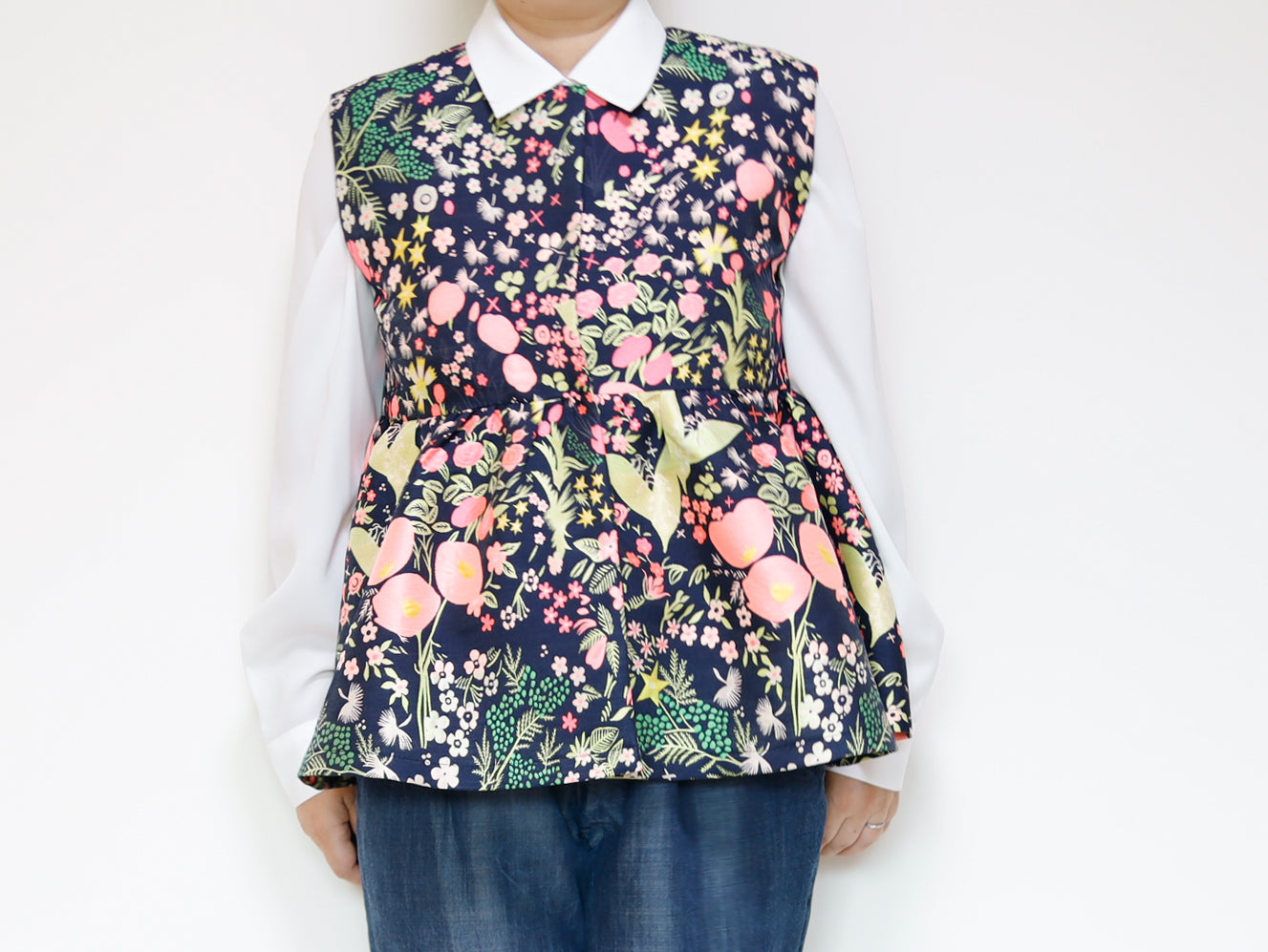 <V02A> PEPLUM VEST