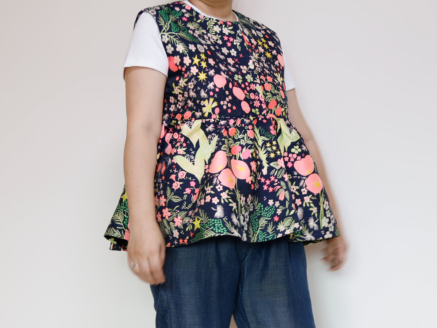 <V02A> PEPLUM VEST