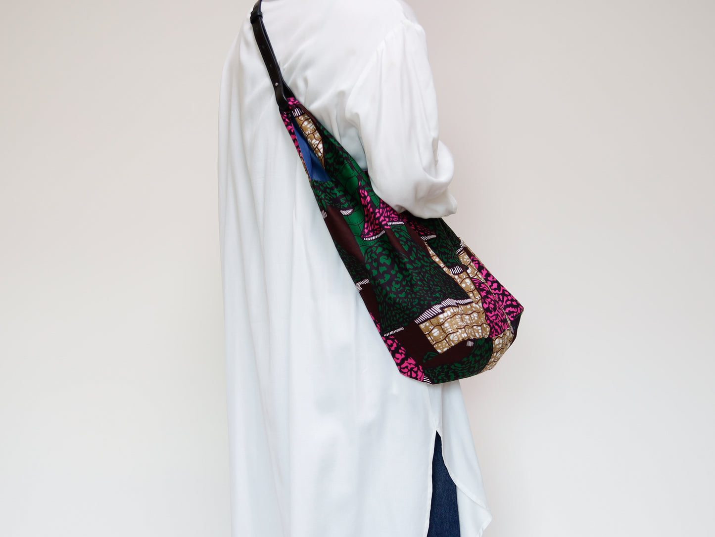 <B04J-003>  REGISTAR -African Print Tote Bag