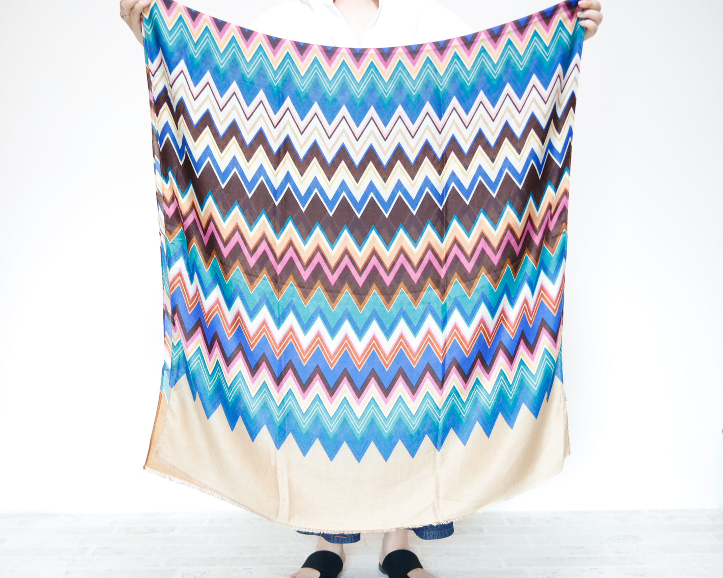 <A17B> PRINTED Scarf ZIGZAG -BROWN