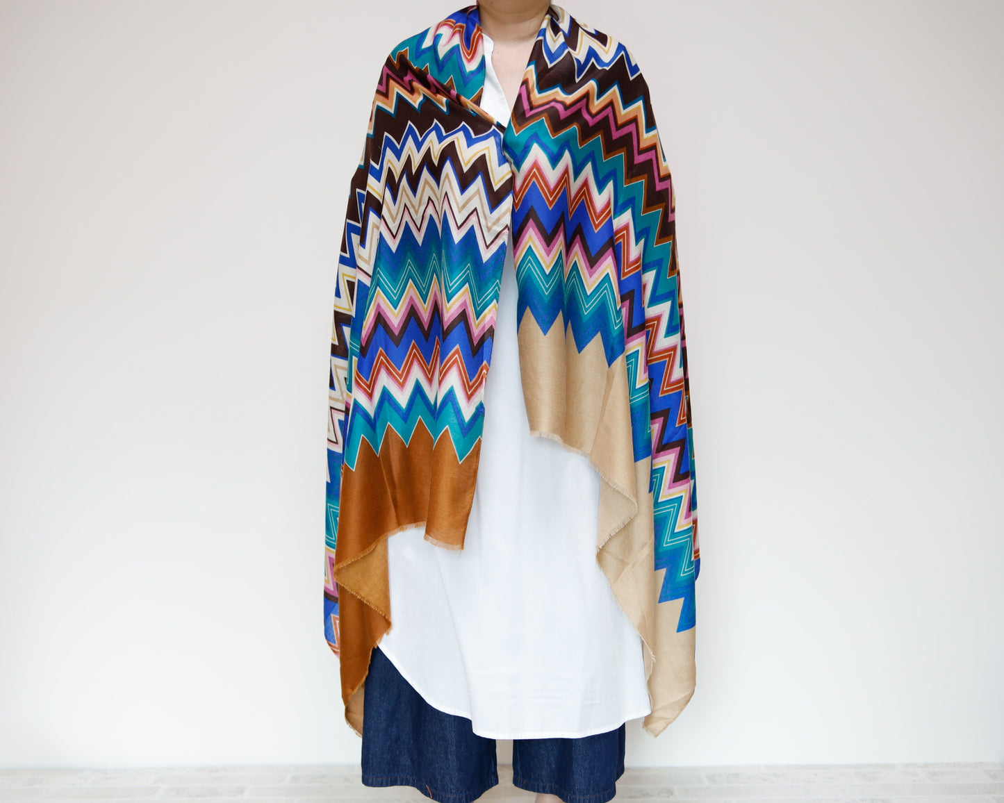 <A17B> PRINTED Scarf ZIGZAG -BROWN