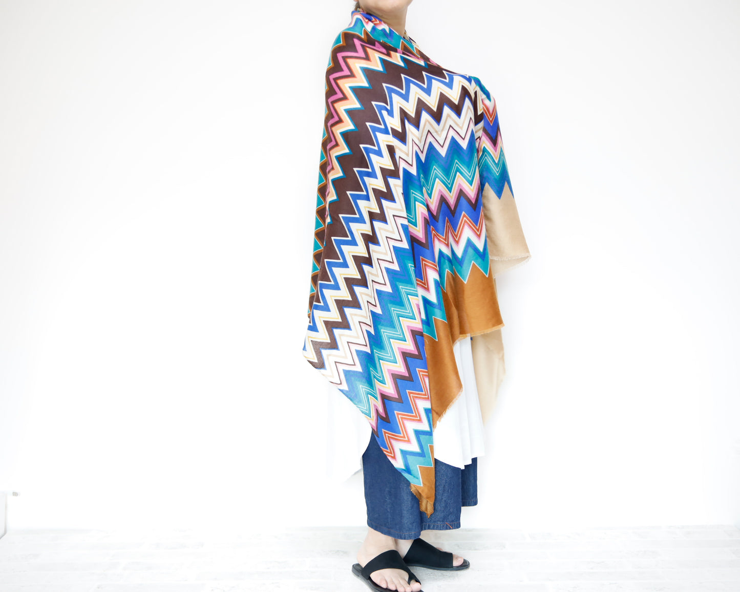 <A17B> PRINTED Scarf ZIGZAG -BROWN