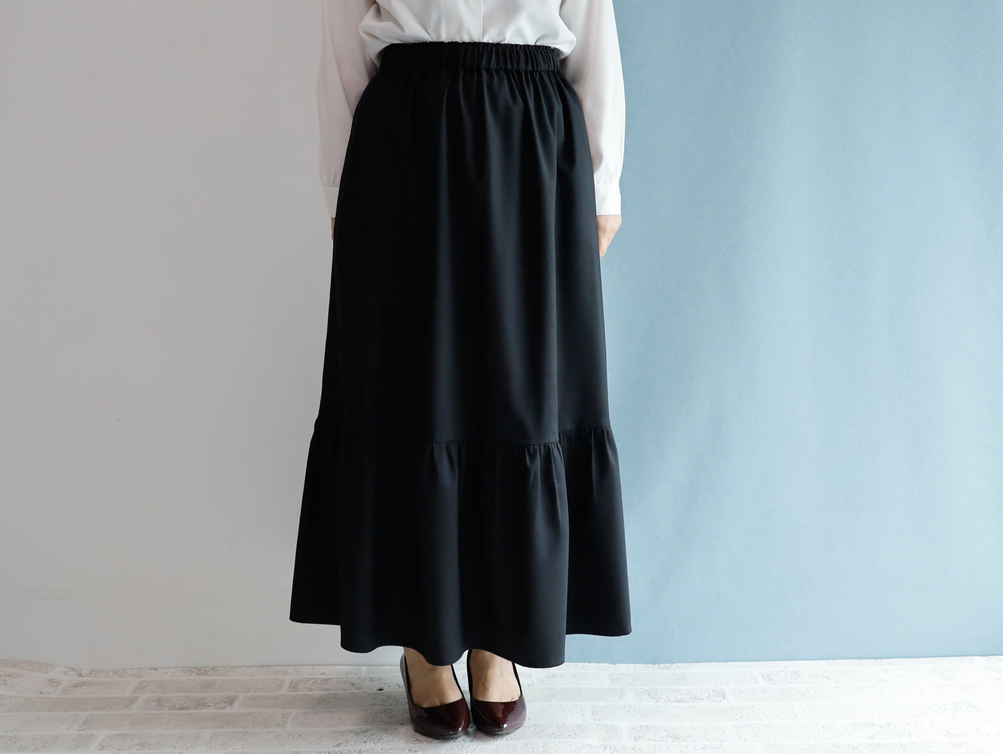<S32NR-002> NOIR LINEN RAYON Skirt