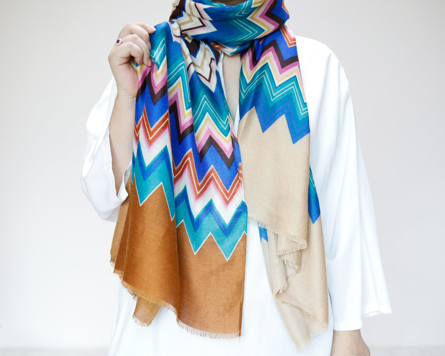 <A17B> PRINTED Scarf ZIGZAG -BROWN