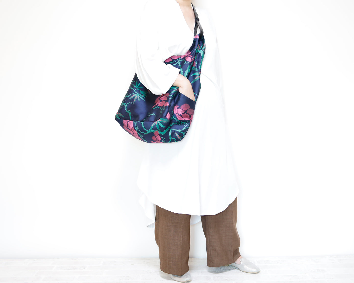 <B04BP>  REGISTAR -KABUKI  PINK Tote Bag