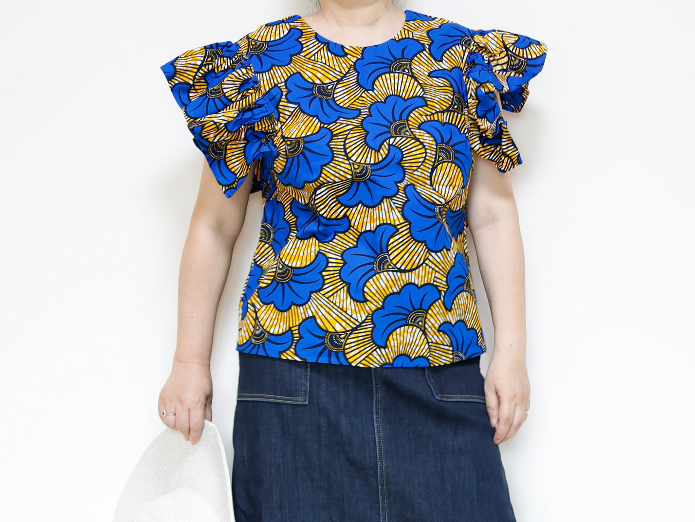 <S24-001> AFRICAN TOPS