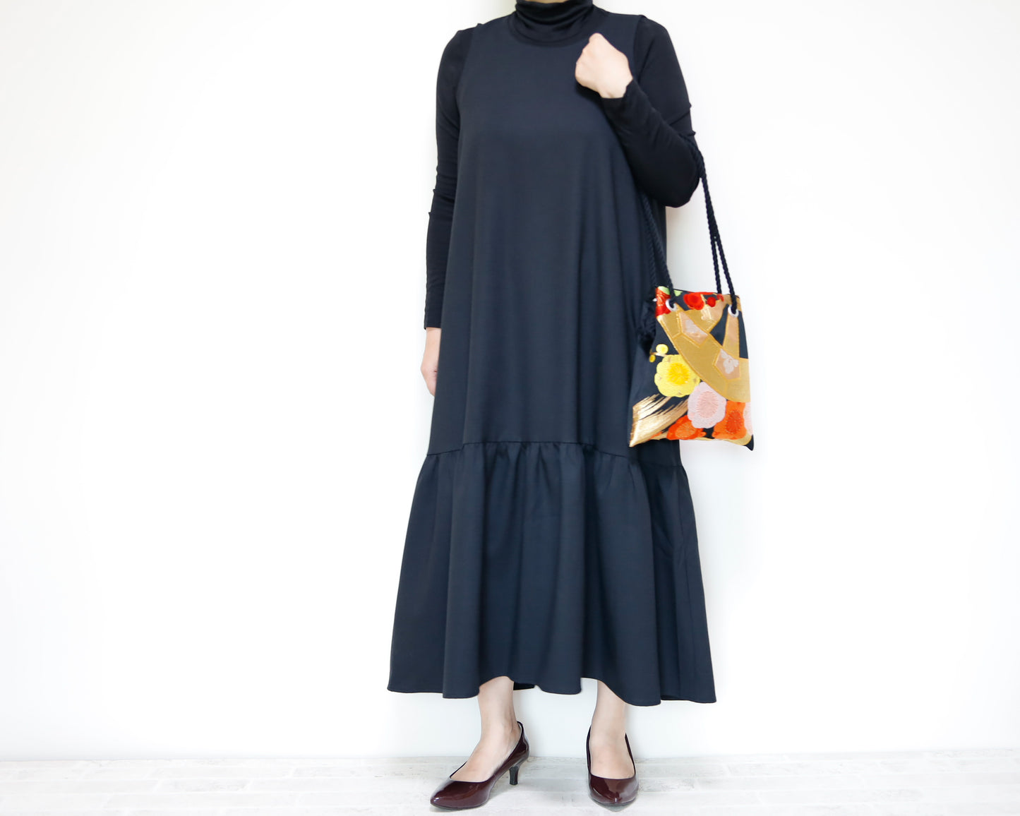 <D18NR> Drop ruffle maxi Dress BLACK