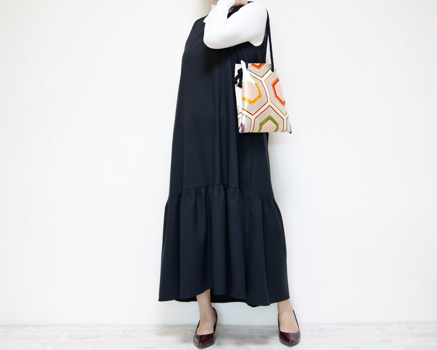 <D18NR> Drop ruffle maxi Dress BLACK