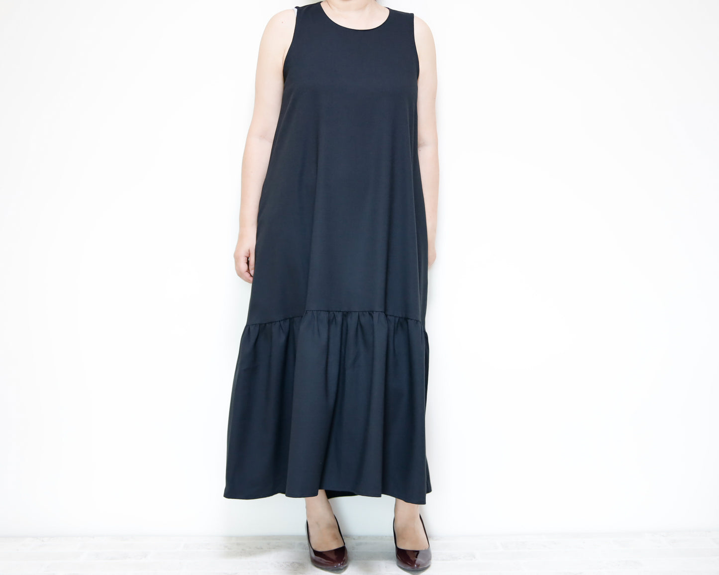 <D18NR> Drop ruffle maxi Dress BLACK