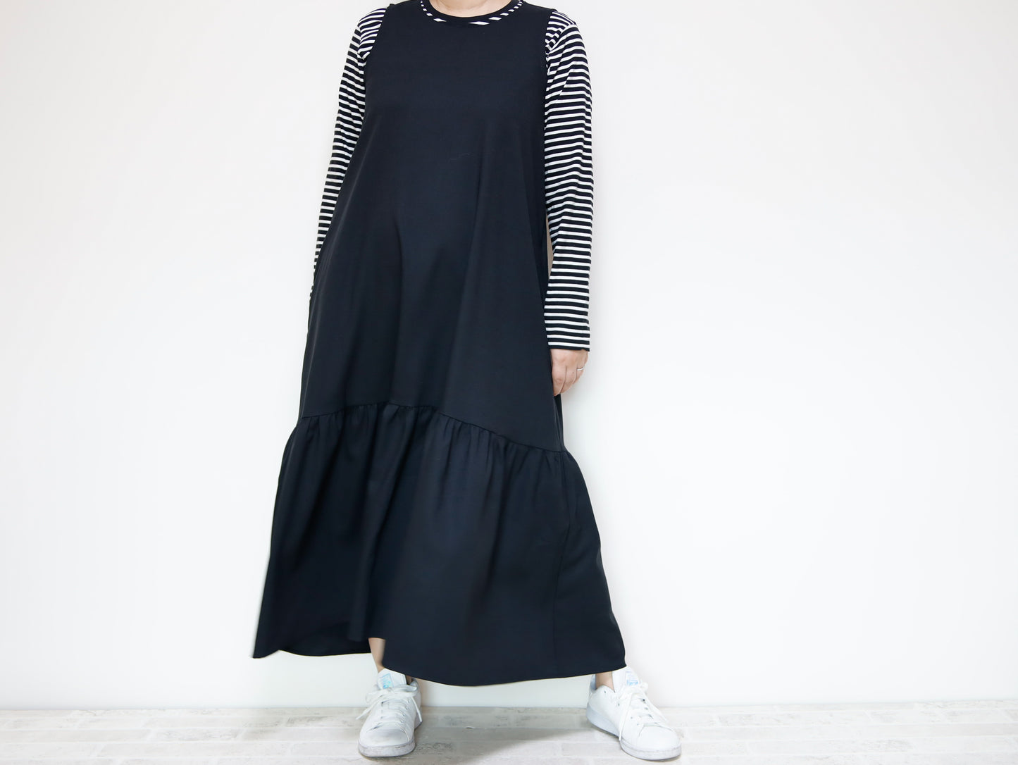 <D18NR> Drop ruffle maxi Dress BLACK