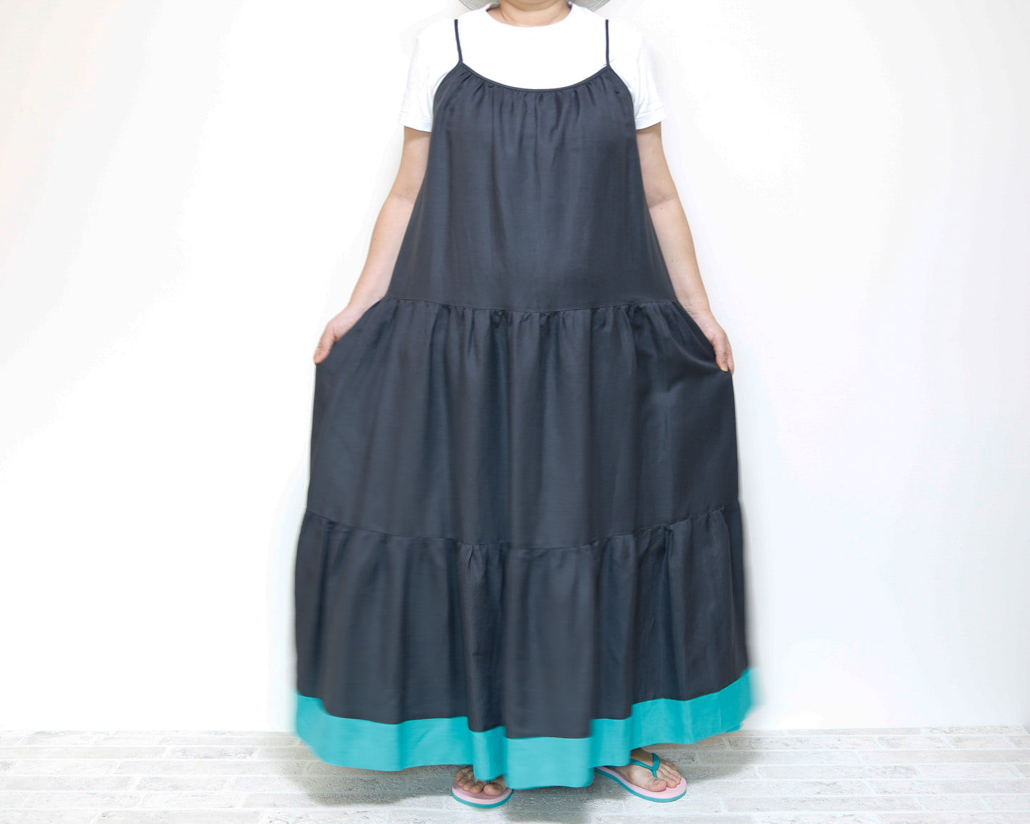 <S20-006> DRESS