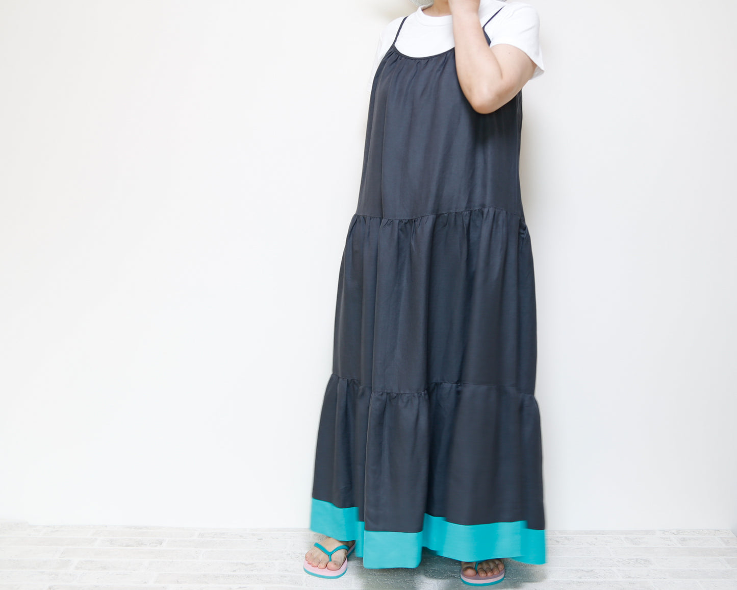 <S20-006> DRESS