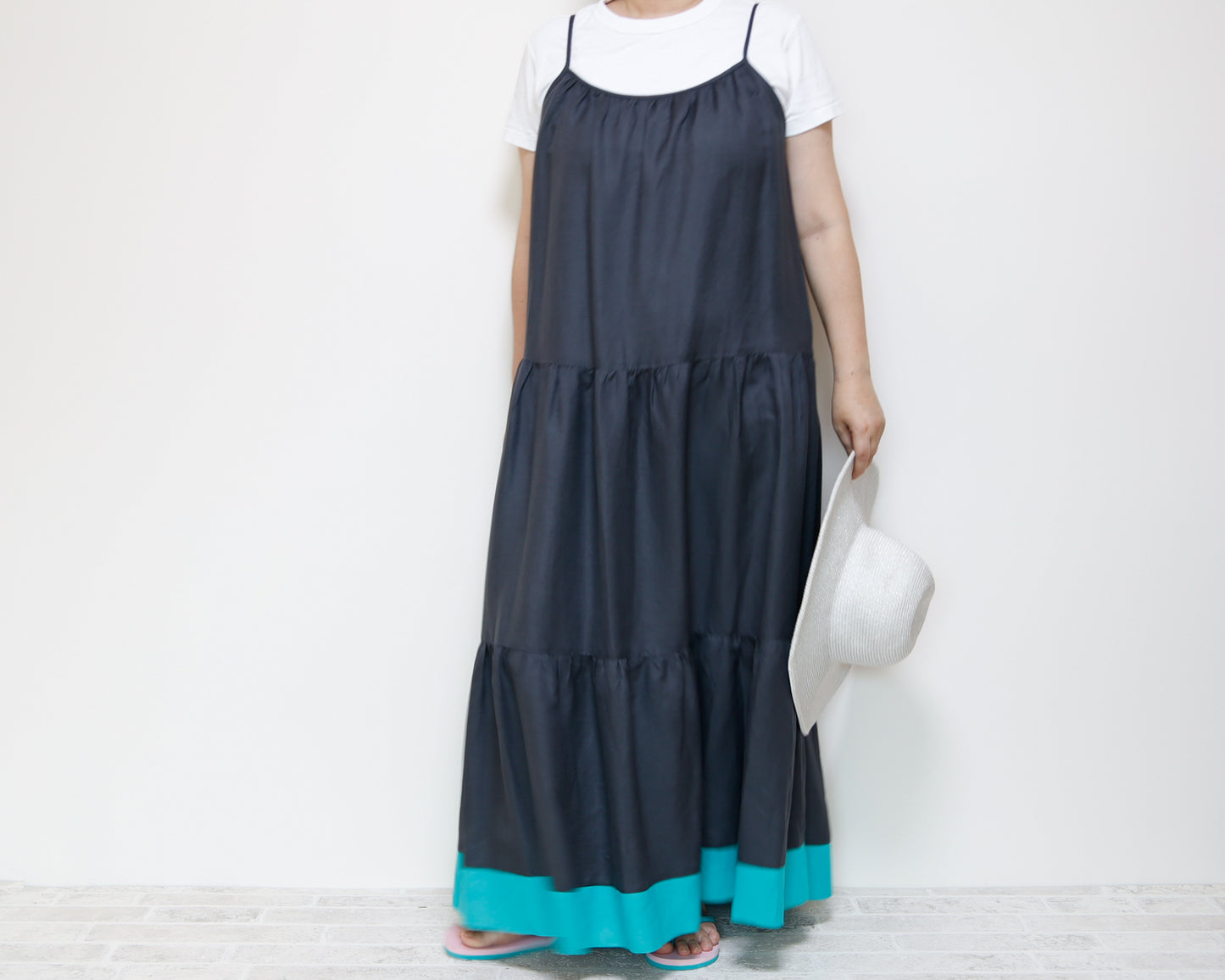 <S20-006> DRESS