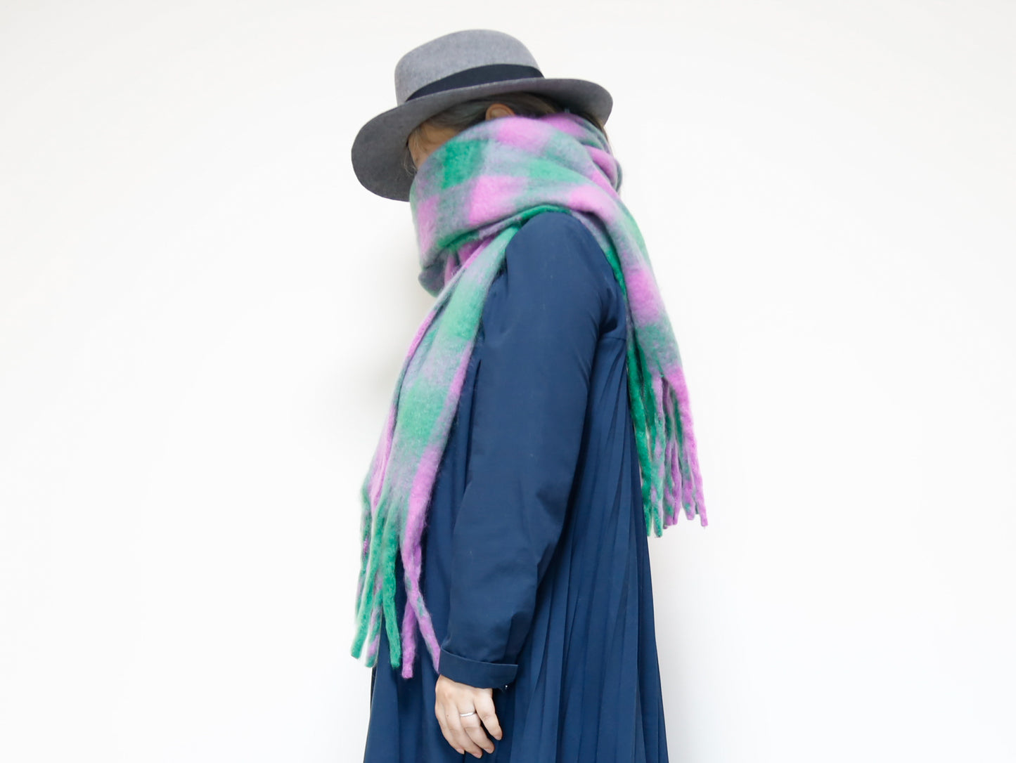 <A15M> OVERSIZED Scarf