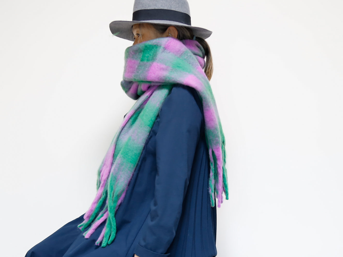 <A15M> OVERSIZED Scarf