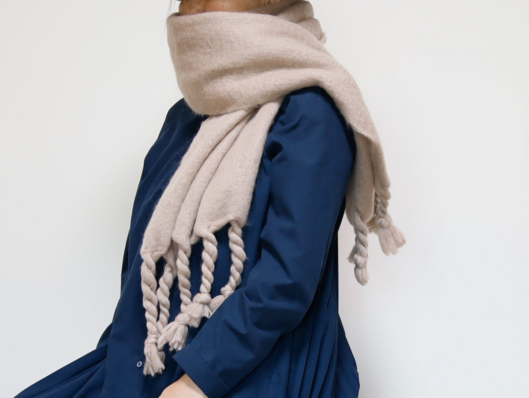 <A15L> OVERSIZED Scarf
