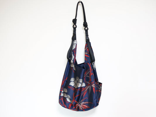 <B04BR> REGISTAR -KABUKI RED Tote Bag