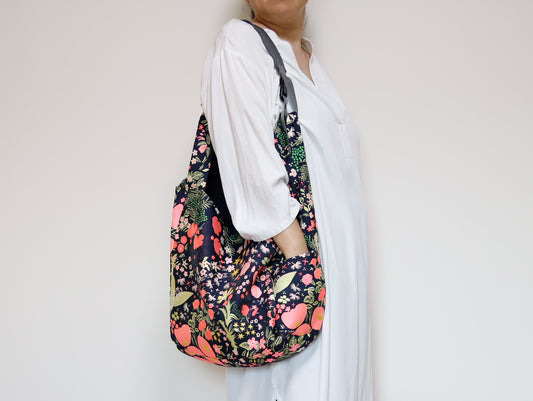 <B04A> REGISTAR -CRAZY Tote Bag