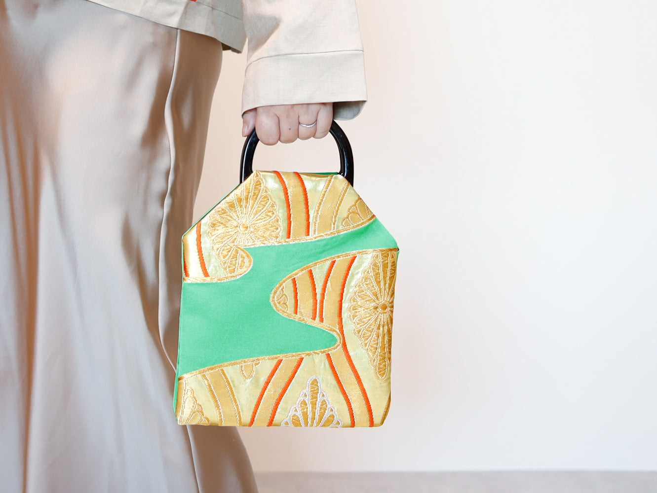 <B08K-000> OBI CLUCH BAG -green