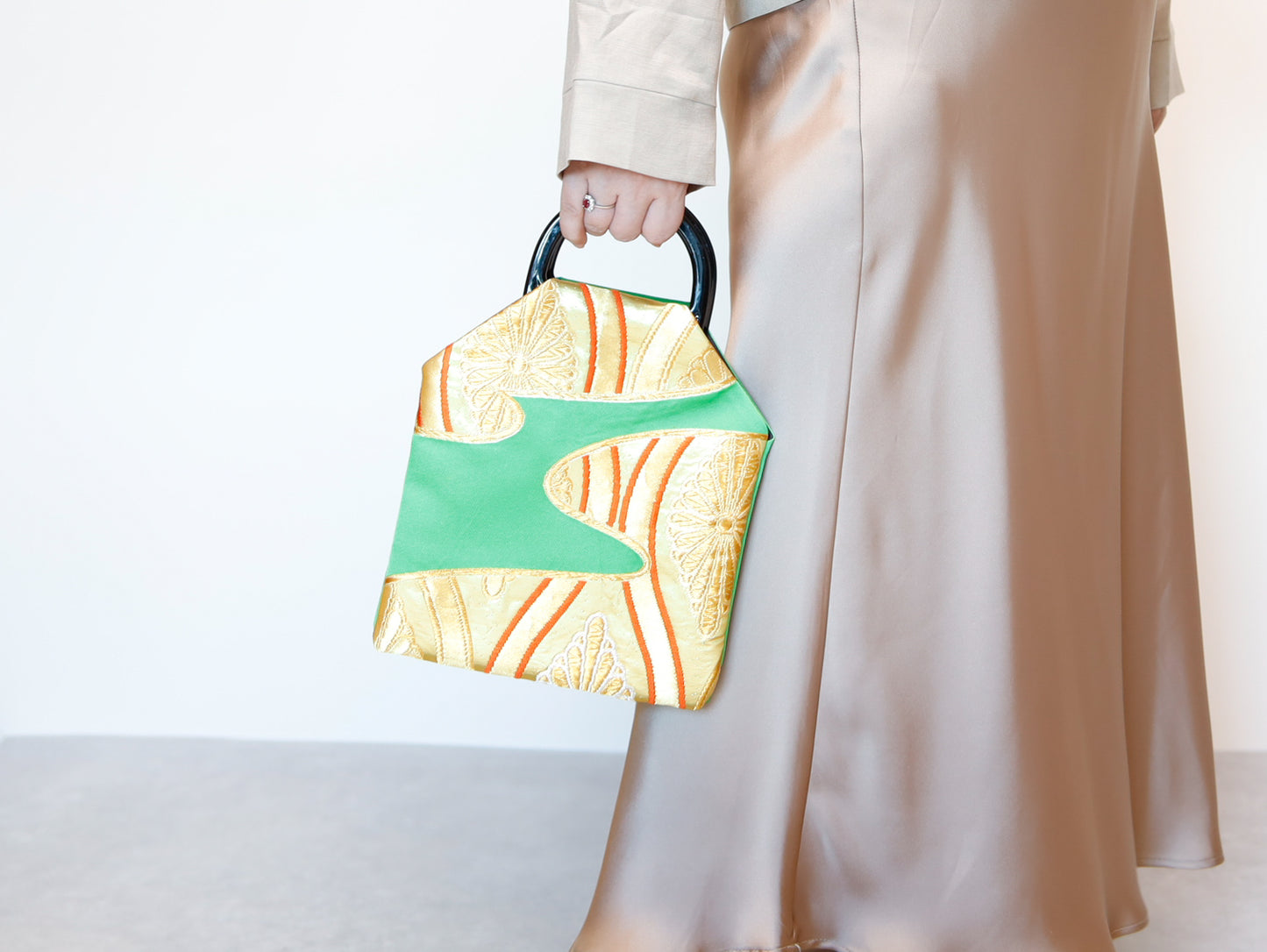 <B08K-000> OBI CLUCH BAG -green
