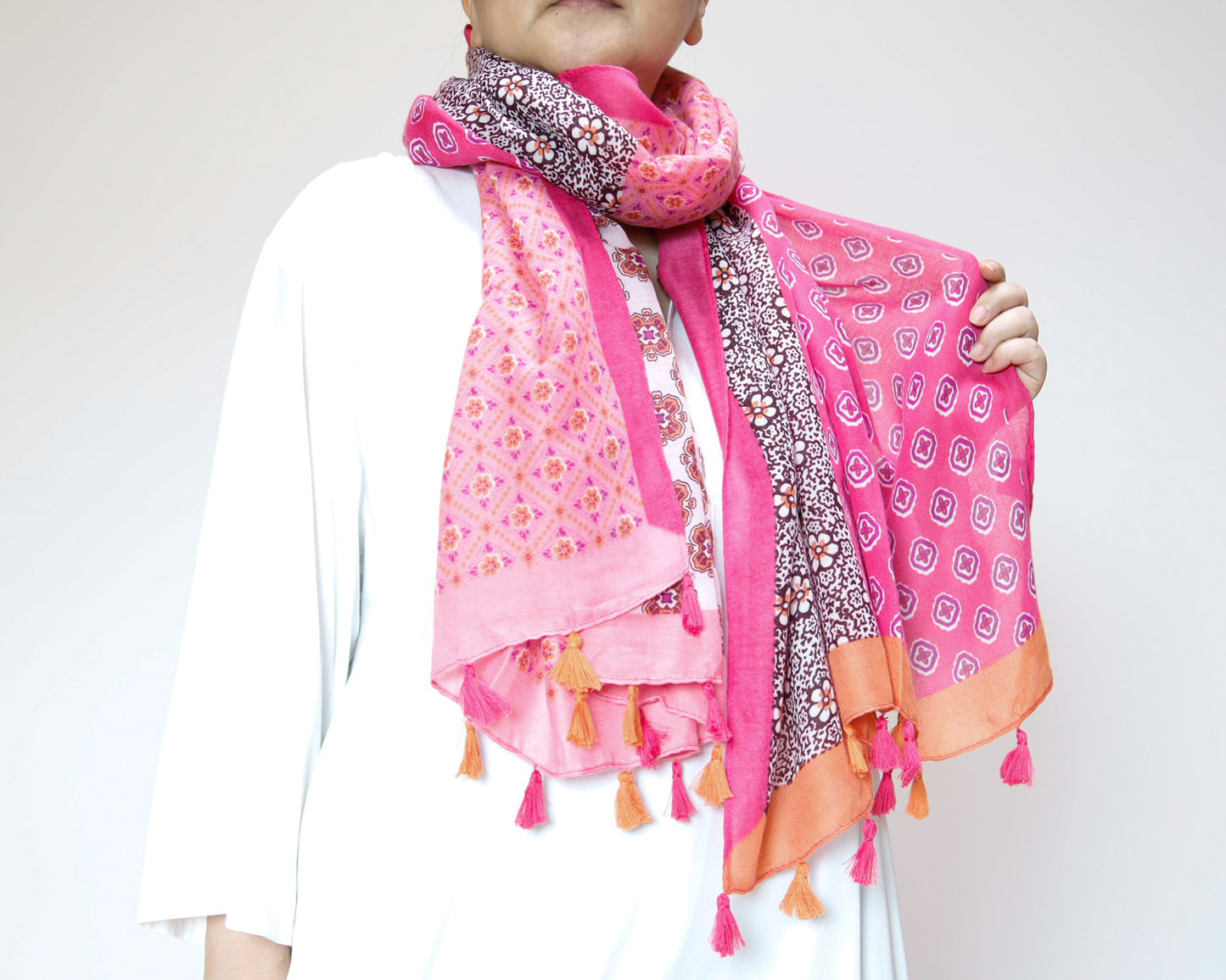 <A26> PRINTED Scarf PINK