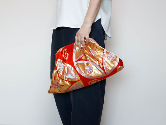 OVERSIZED KIMONO DIM SUM クラッチバッグ