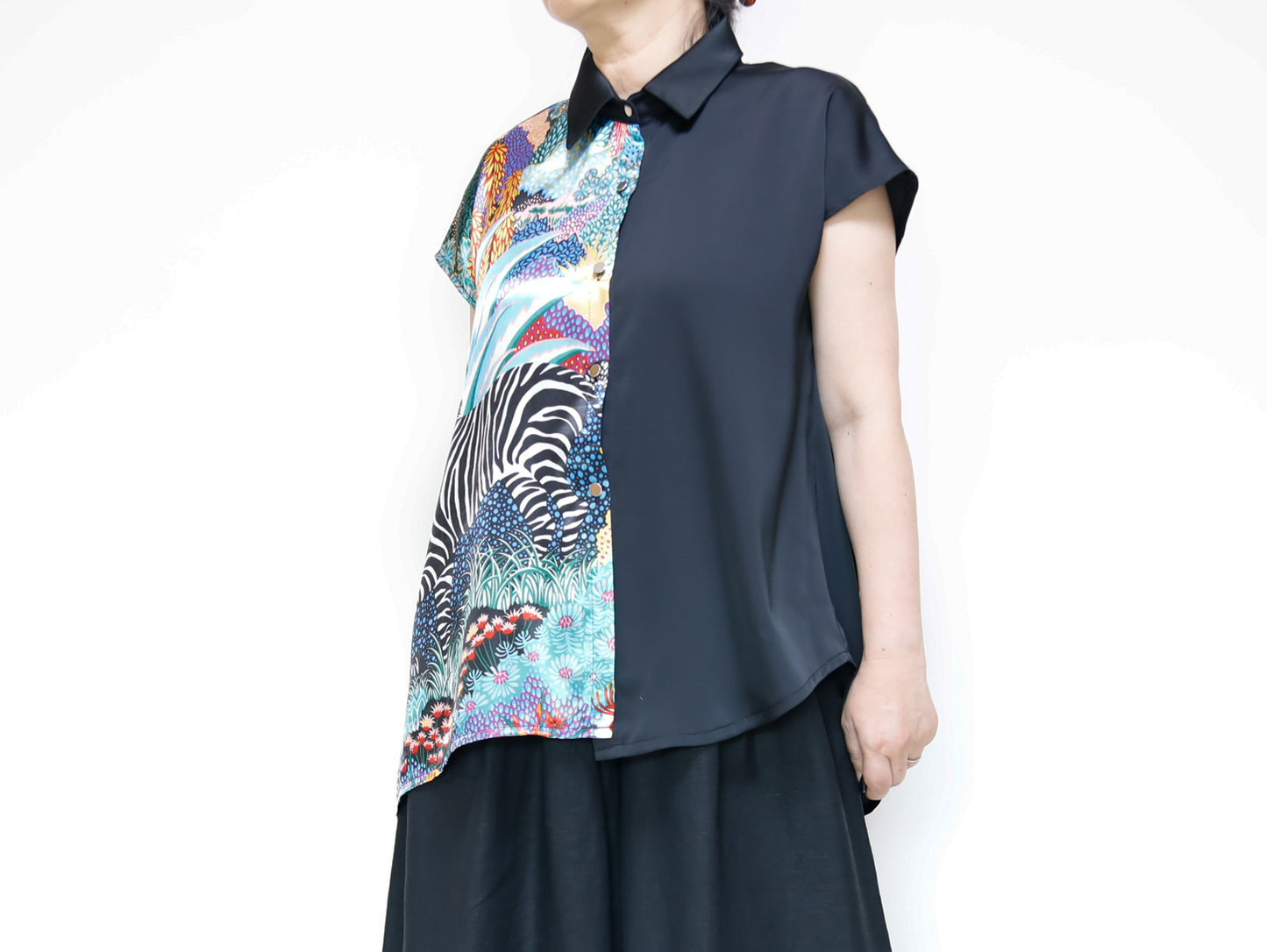 <T34-001>   PRINTED  SCARF Shirt