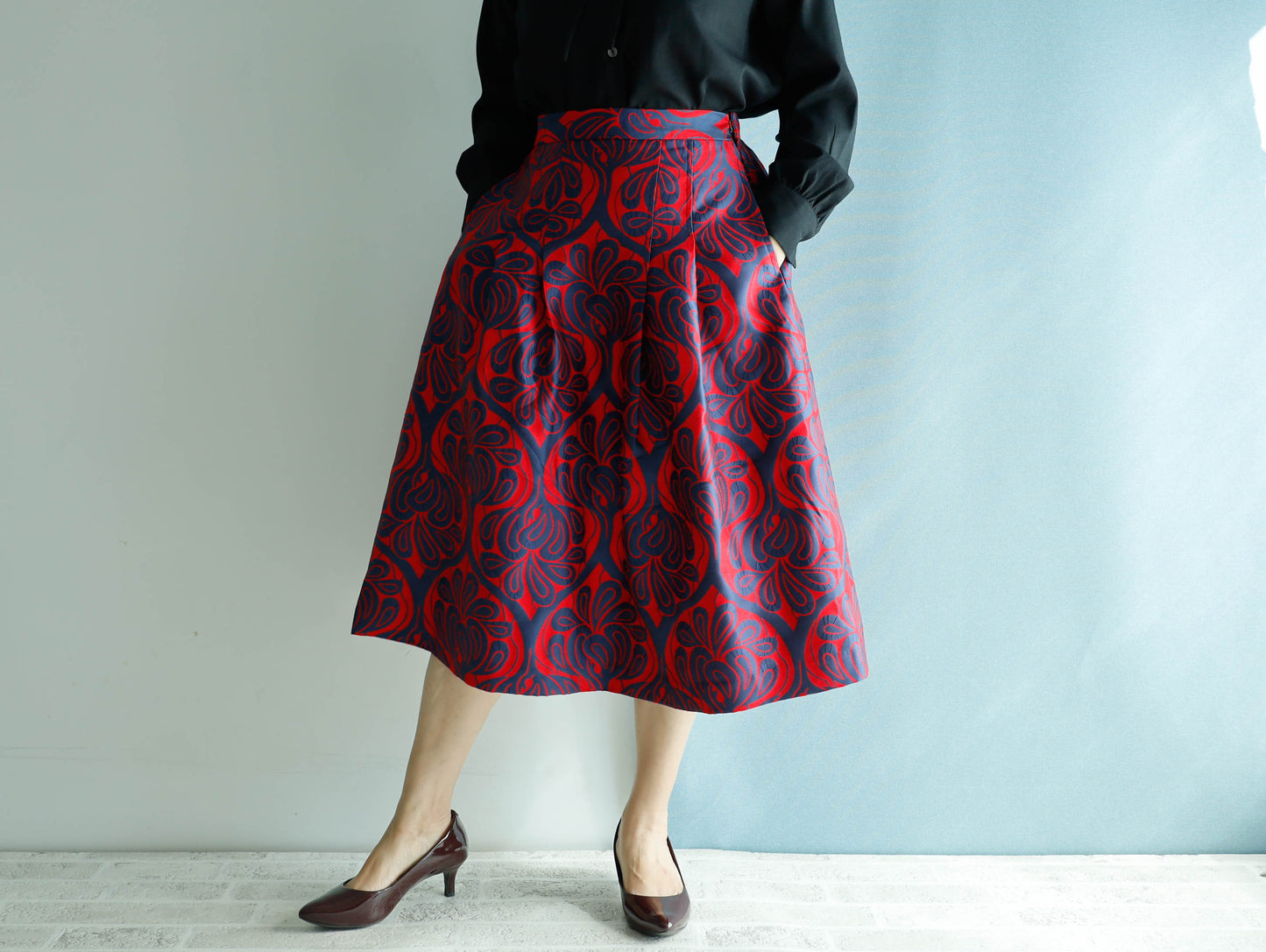 <S17C70>COVENT GARDEN WOVEN RED Skirt -Length 70cm