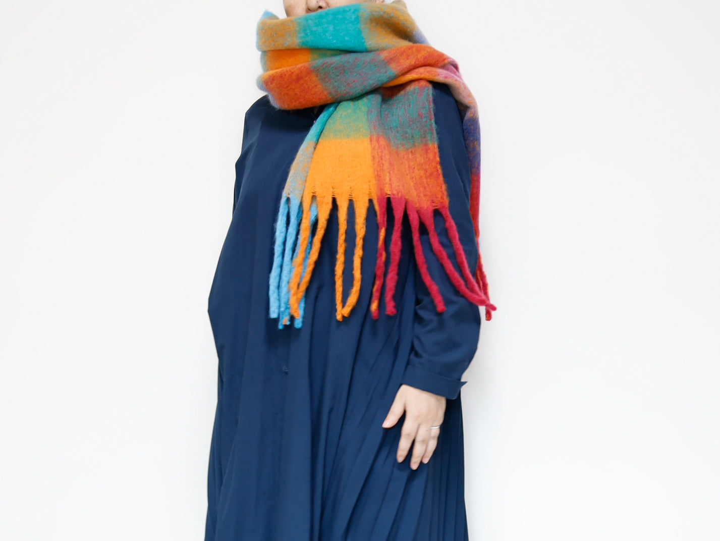 <A15R> OVERSIZED Scarf
