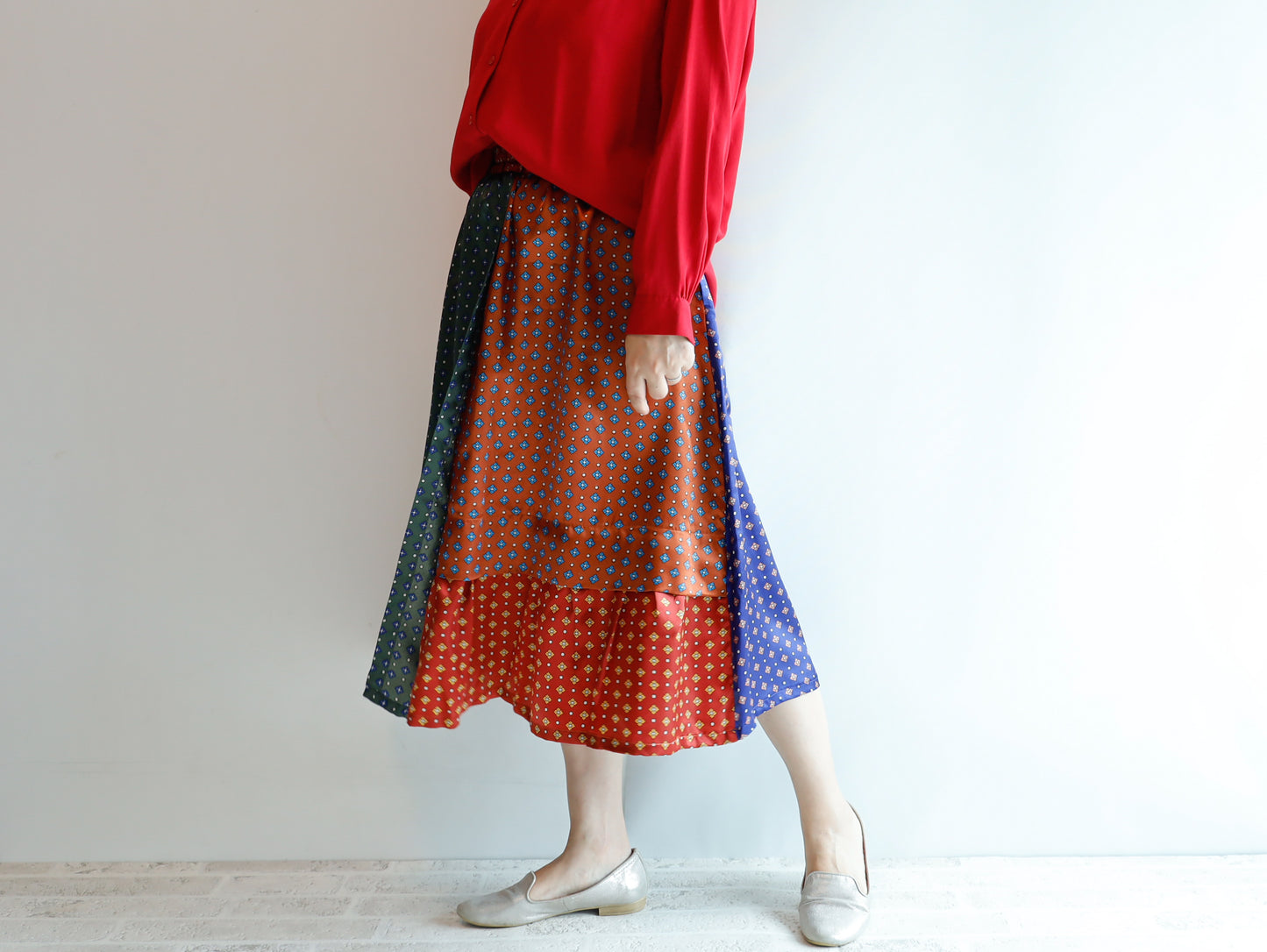 <S38RM> HANDSOME PATCHED WORK SATIN Skirt -Length 73cm