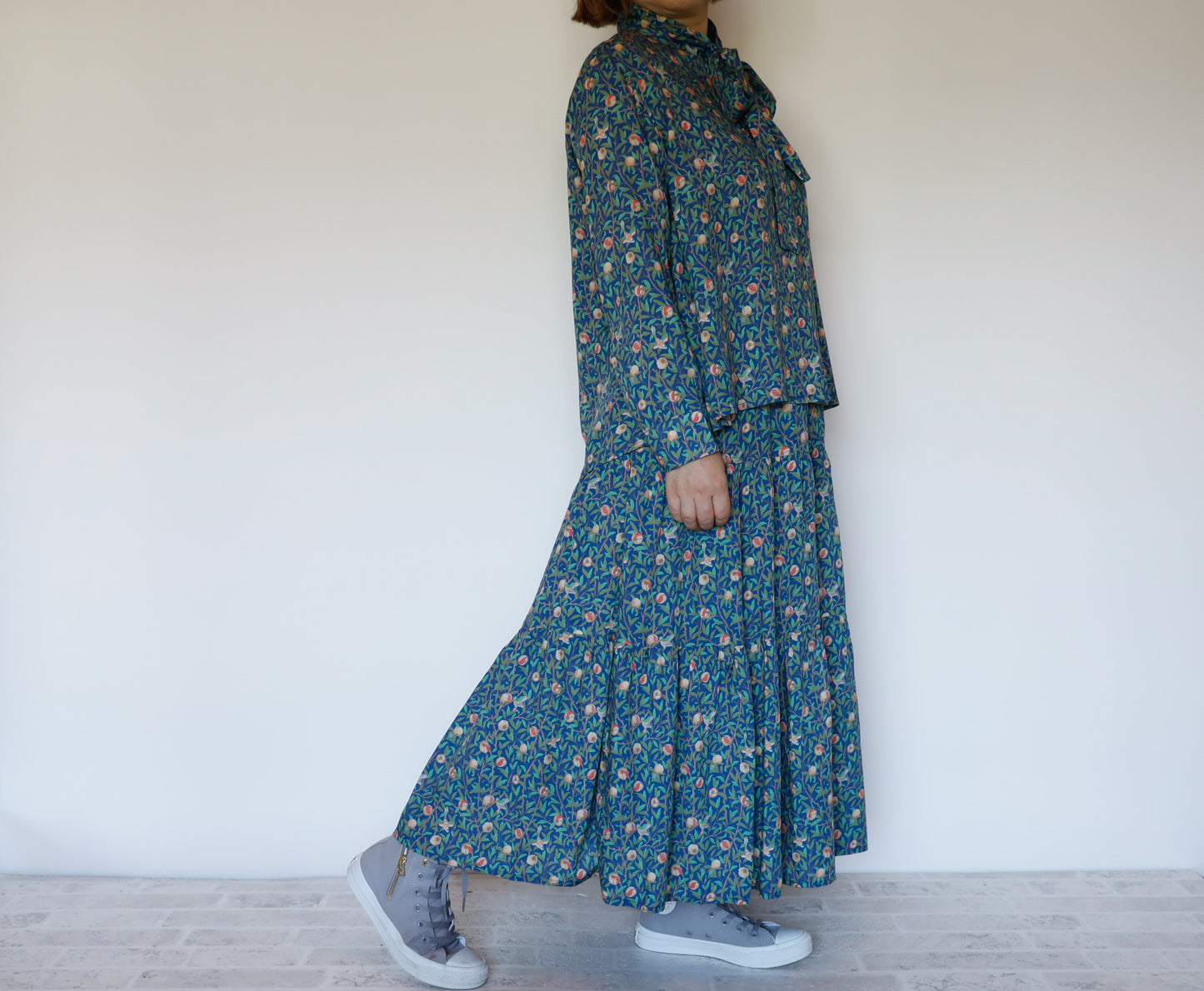 <T33BN> NAVY PRINTED Shirt