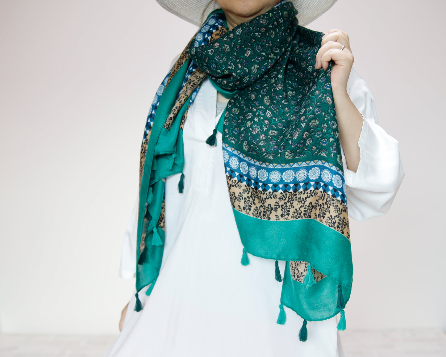 <A18> PRINTED Scarf GREEN