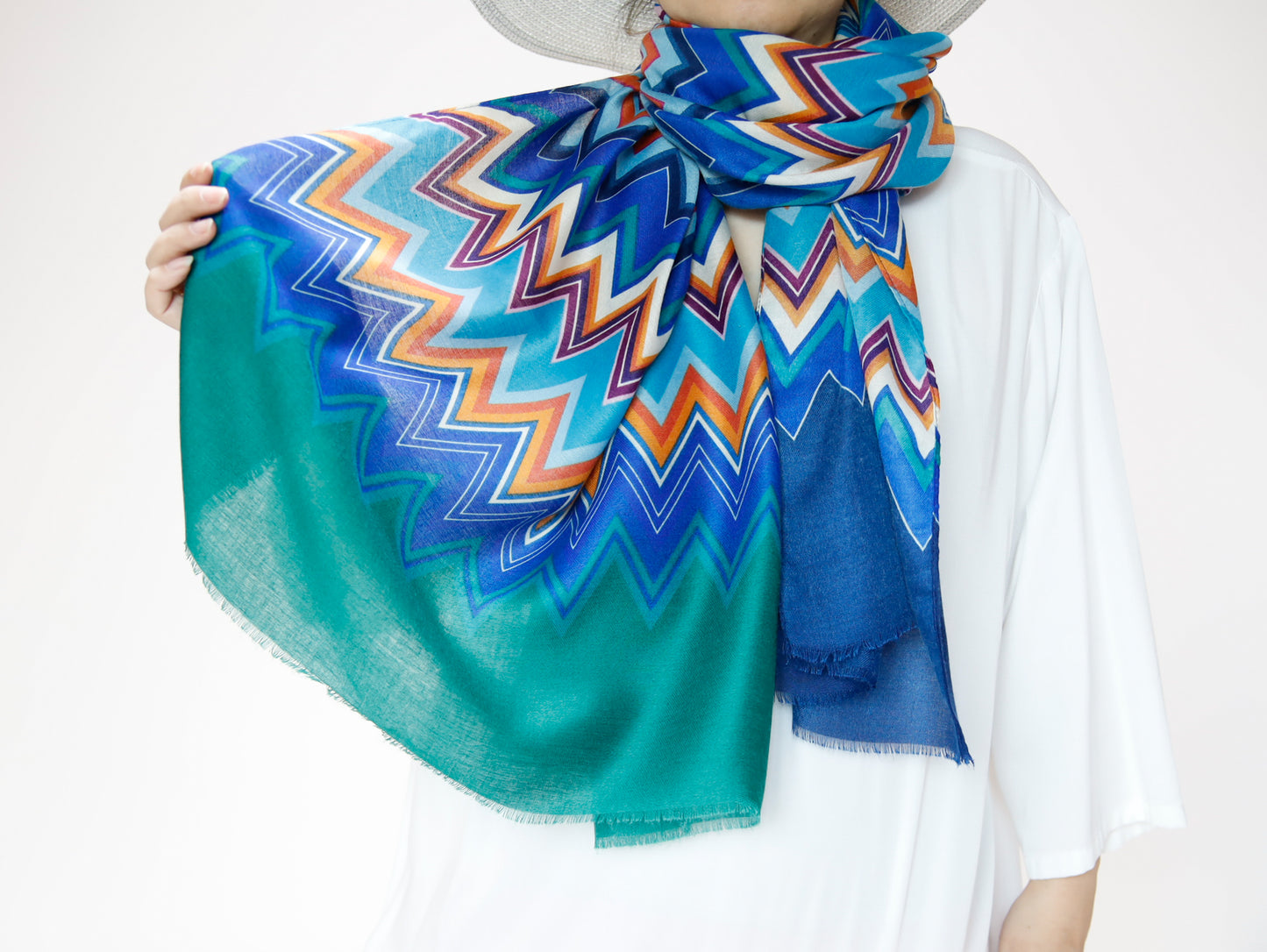 <A17> PRINTED Scarf ZIGZAG