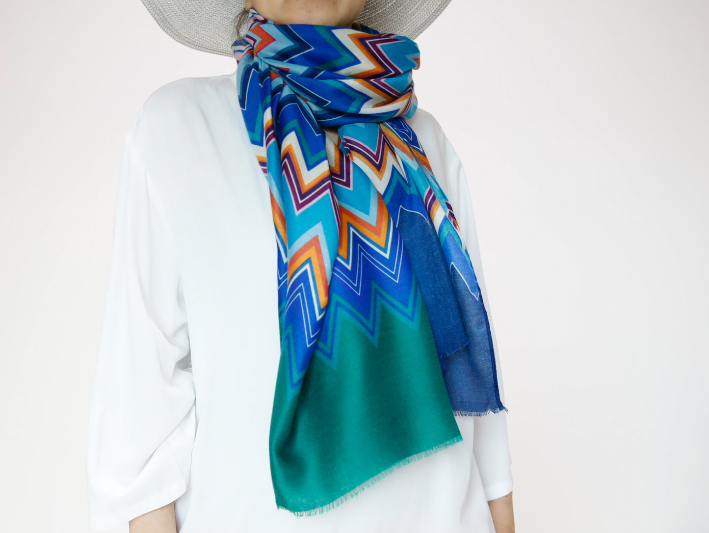 <A17> PRINTED Scarf ZIGZAG