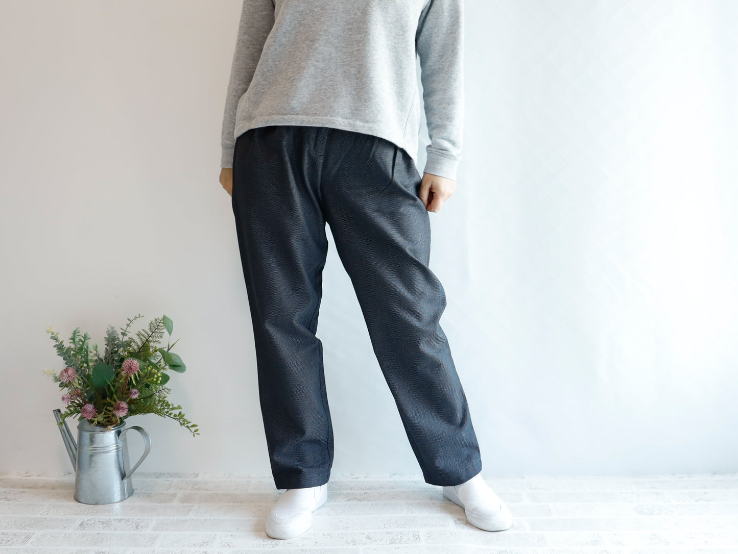 <P12D> Denim with dots -Relax Tapered Pants