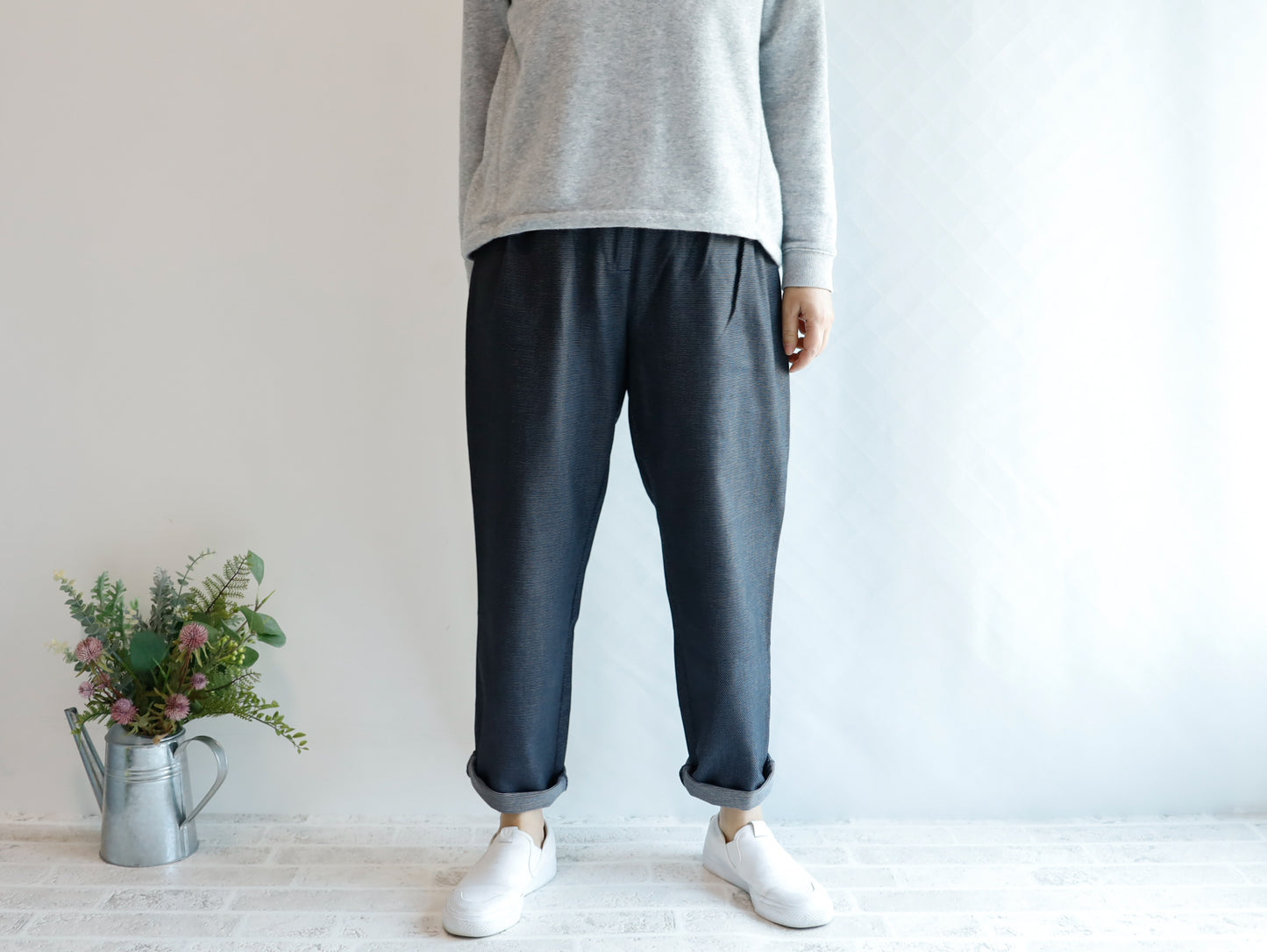 <P12D> Denim with dots -Relax Tapered Pants