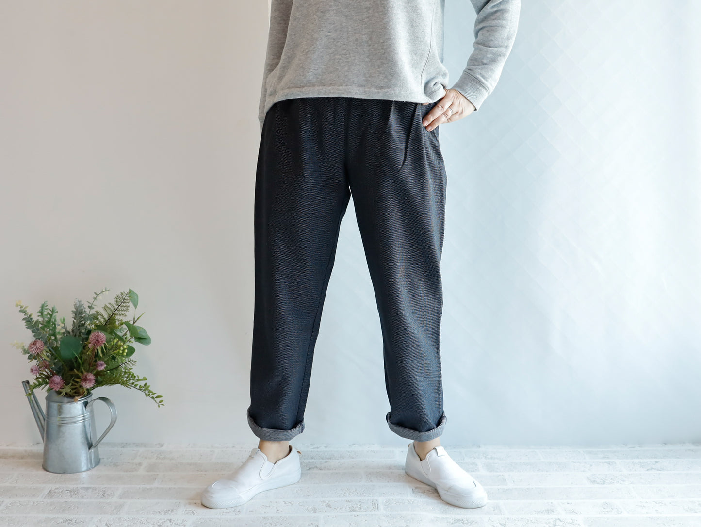 <P12D> Denim with dots -Relax Tapered Pants