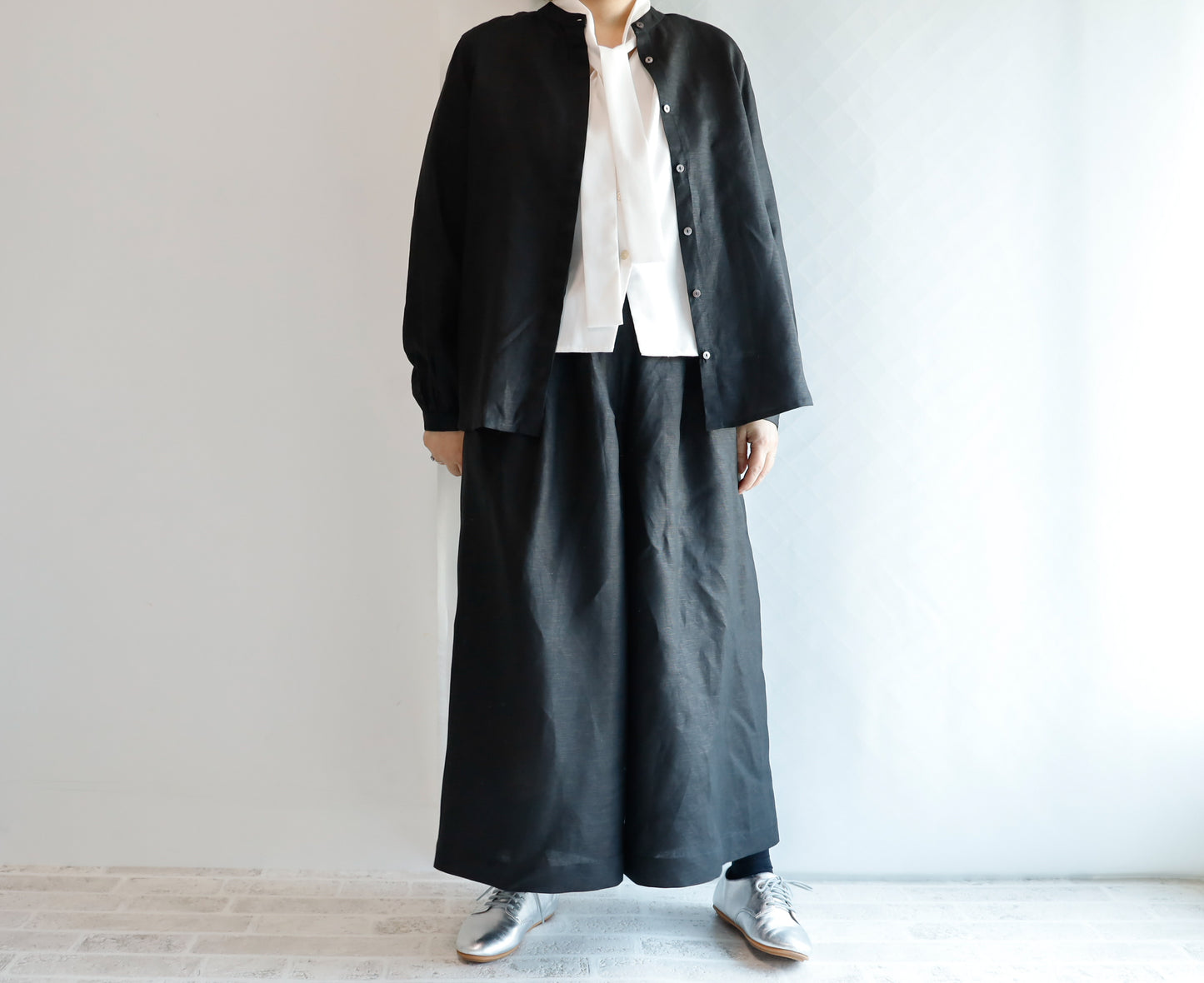 <P14NR-000> NOIR LINEN/RAYON GAUCHO