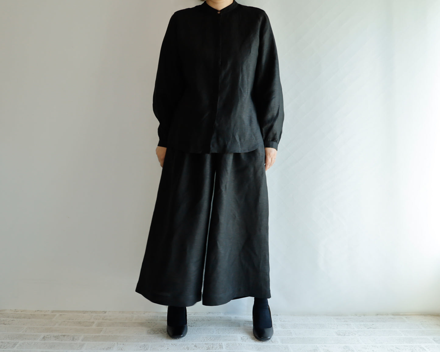 <P14NR-000> NOIR LINEN/RAYON GAUCHO