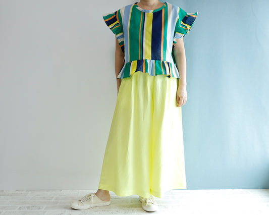 <T22S> STRIPE PRINT Top