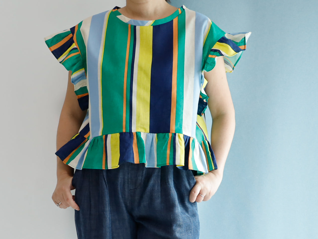 <T22S> STRIPE PRINT Top