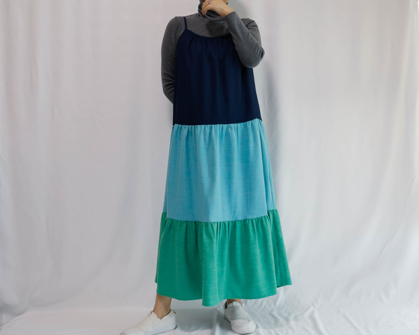 <S20-005> DRESS