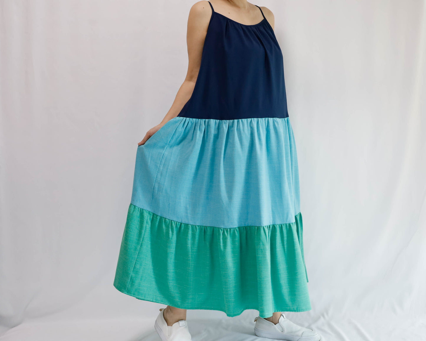 <S20-005> DRESS