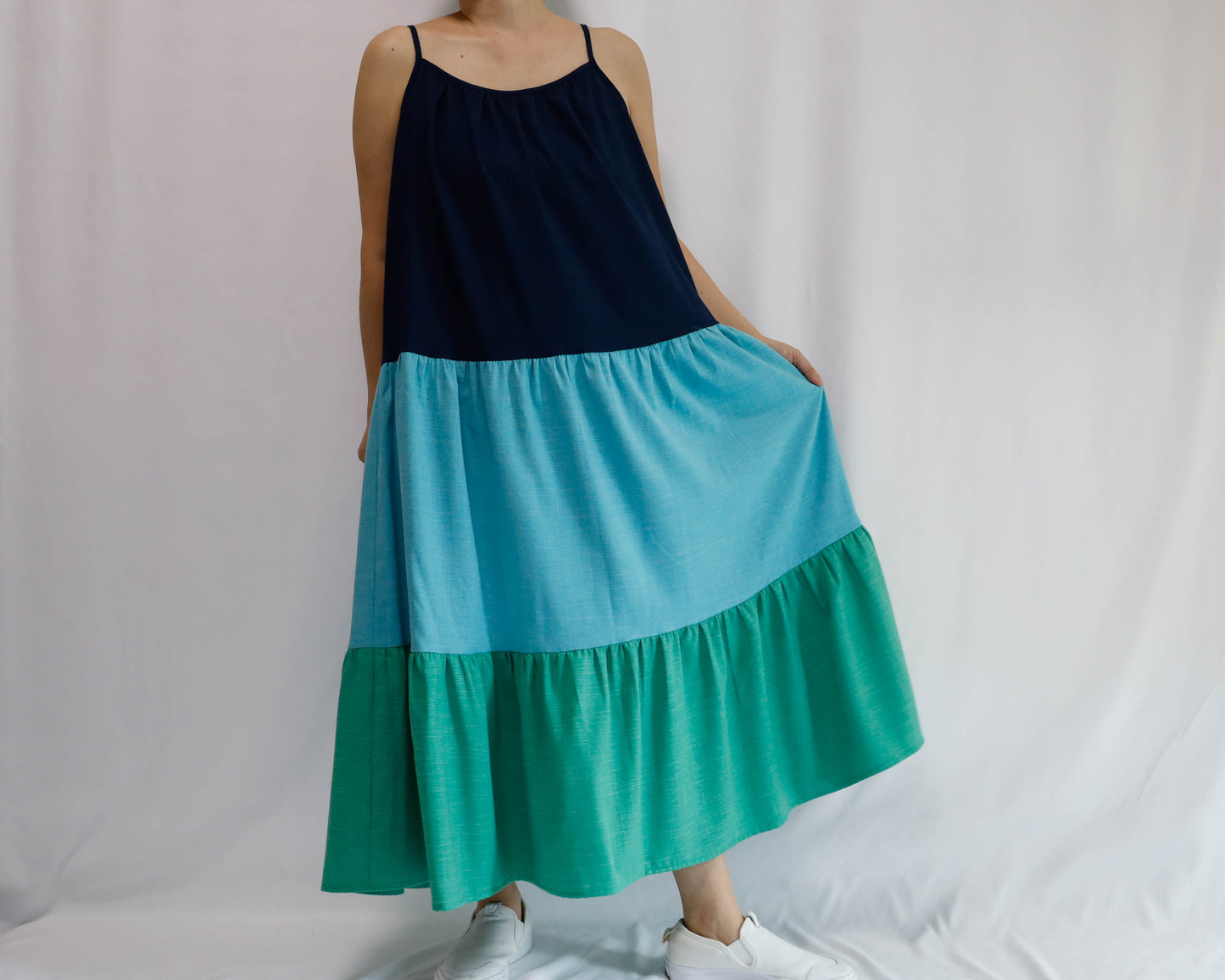 <S20-005> DRESS