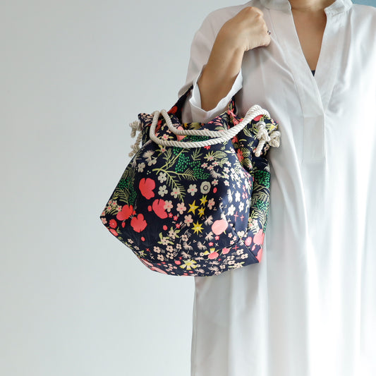 <B02AM>  Tote Bag CRAZY