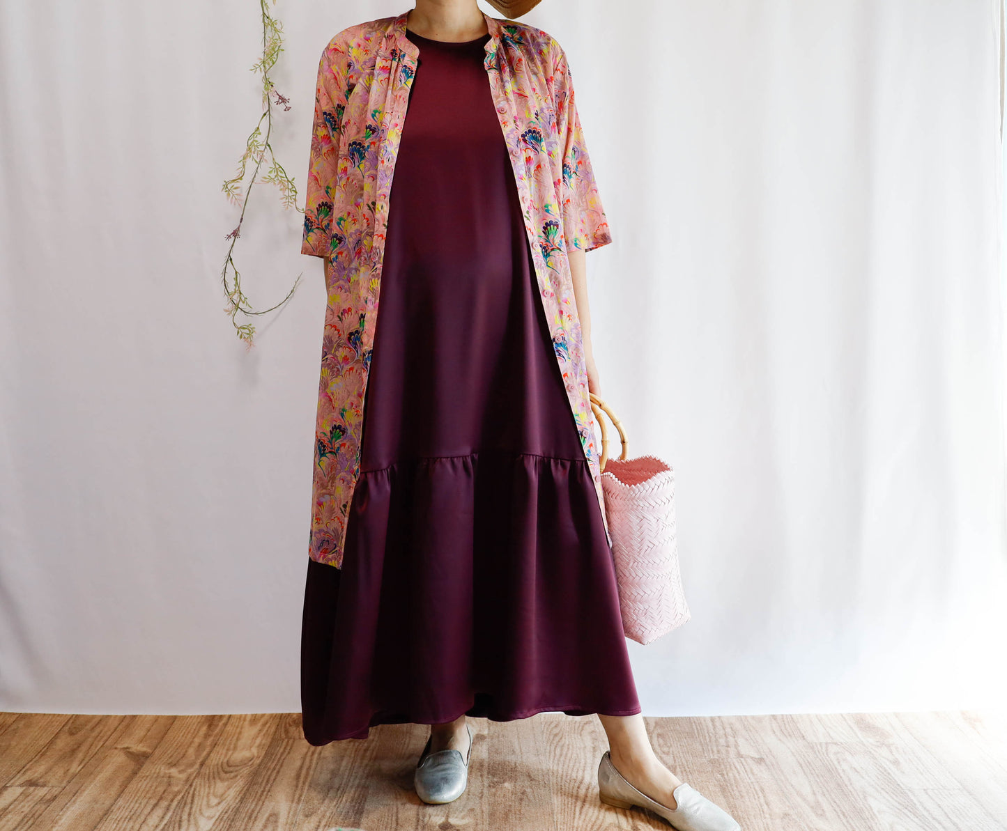 <D18W> Drop ruffle maxi satin Dress Wine