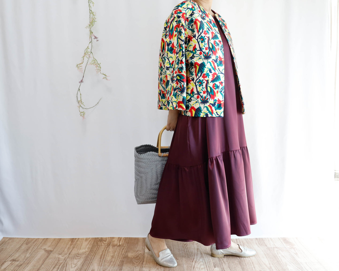 <D18W> Drop ruffle maxi satin Dress Wine