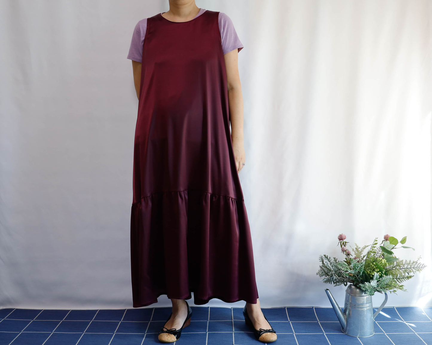 <D18W> Drop ruffle maxi satin Dress Wine