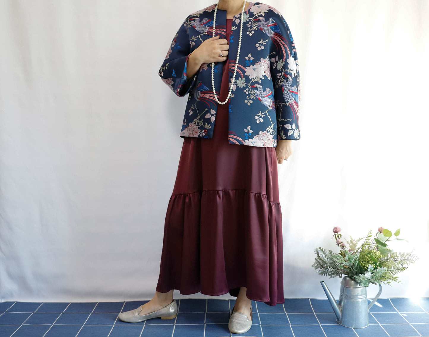<D18W> Drop ruffle maxi satin Dress Wine