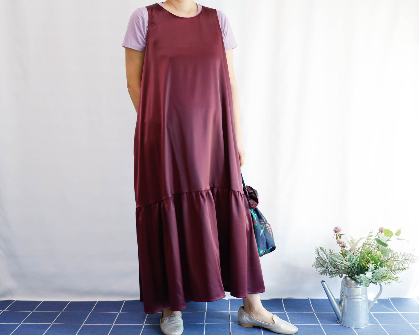 <D18W> Drop ruffle maxi satin Dress Wine